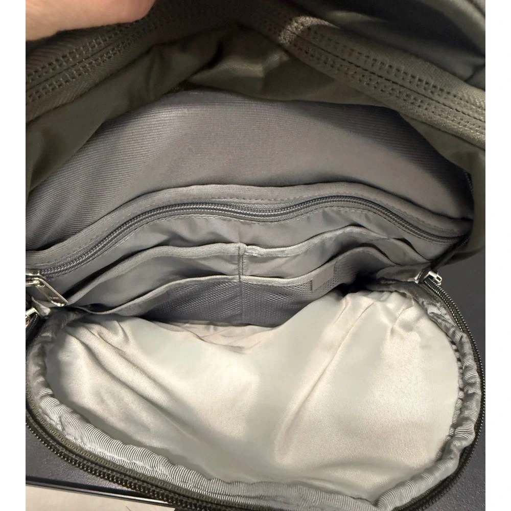 The North Face Recon Backpack Olive Green Pink FlexVent Laptop Bag